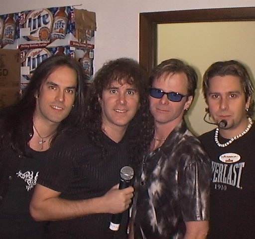 音乐 mv 2006年3月15日更新 when i look into your eyes/oughta be